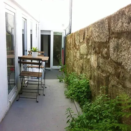 One Bedroom With Terrace And Wifi At Порту